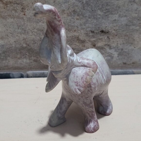 Small Hand Carved Elephant Figurine Pink White Stone Marble Onyx Trunk Raised - Picture 8 of 12